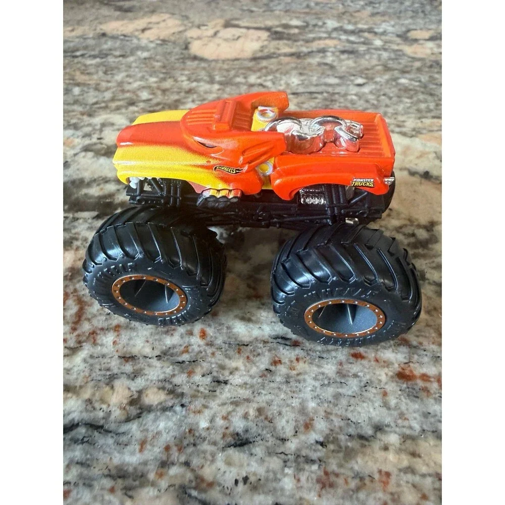 Hot Wheels Monster Truck - HOTWEILER -